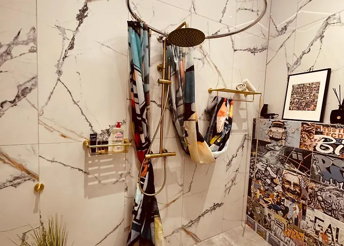 Lepois & 5 Etoiles Au Coeur De * Nancy