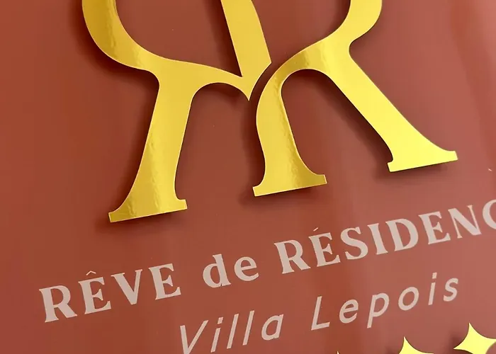 Lepois & 5 Etoiles Au Coeur De