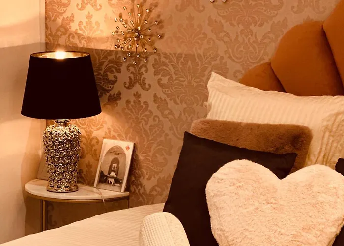 Lepois & 5 Etoiles Au Coeur De